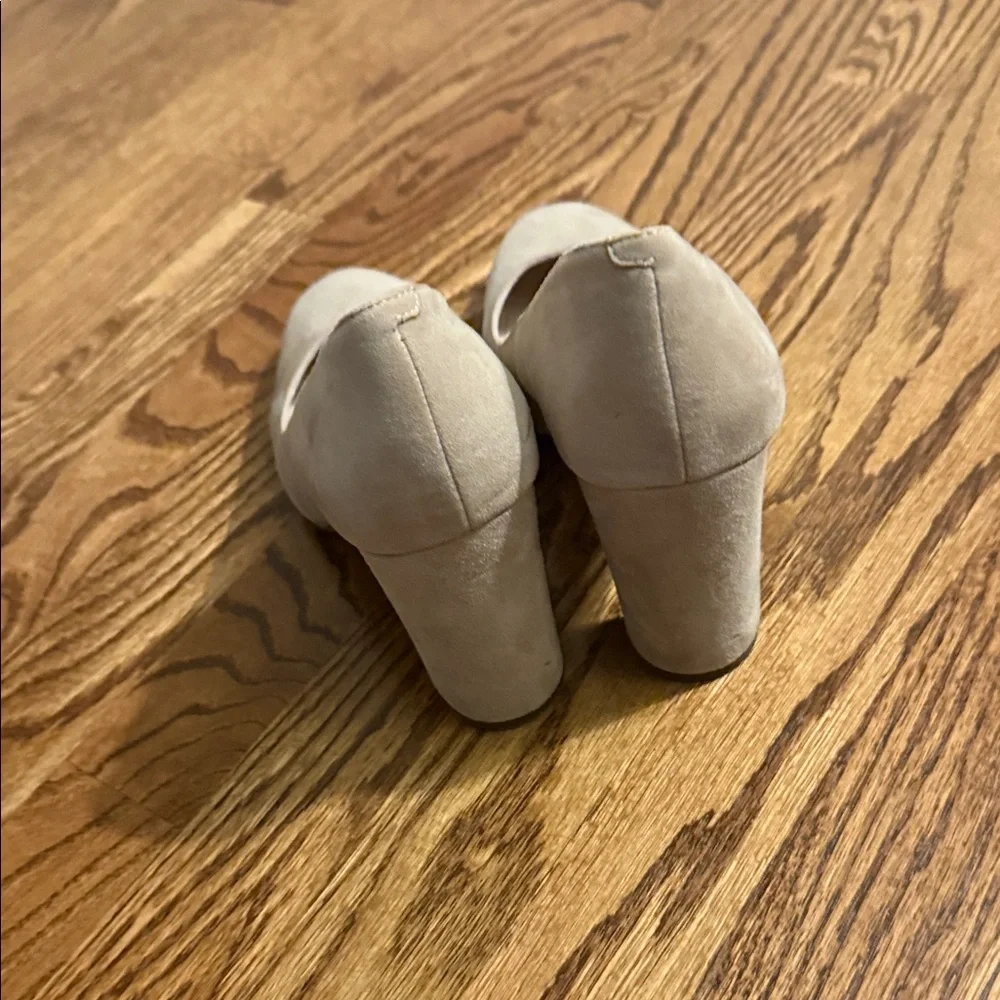 Louise et Cie Beige Leather Heels size 9
